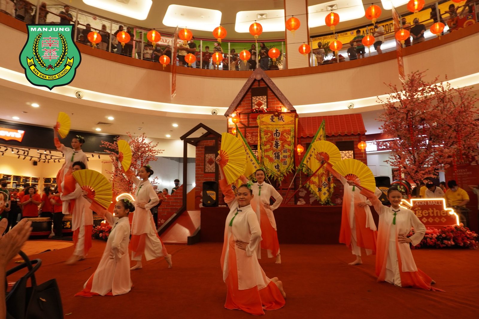南华独中学习成果展 人潮涌动新年气息浓厚
