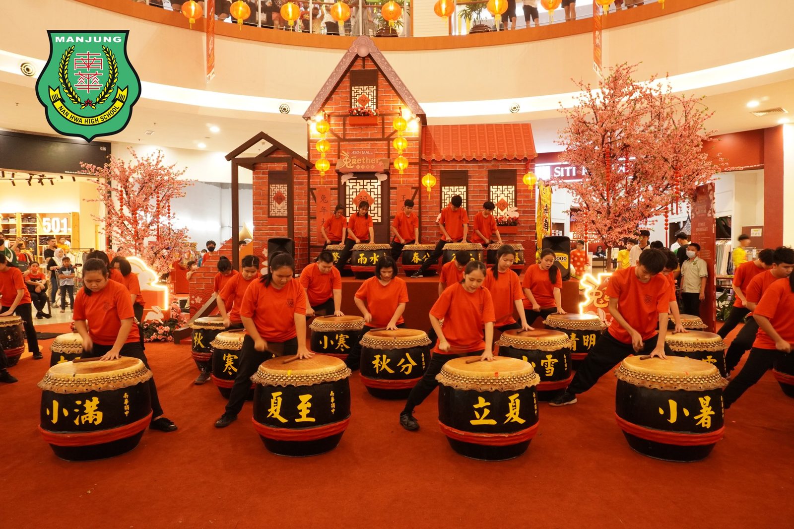 南华独中学习成果展 人潮涌动新年气息浓厚
